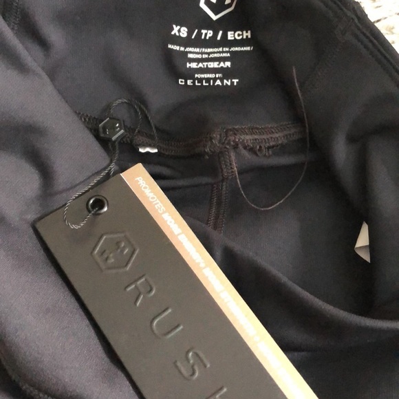 Under Armour with rush paint colour block leggings - Picture 11 of 12